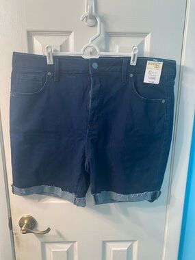 Terra & Sky Navy Rolled Hem Stretch Denim Shorts